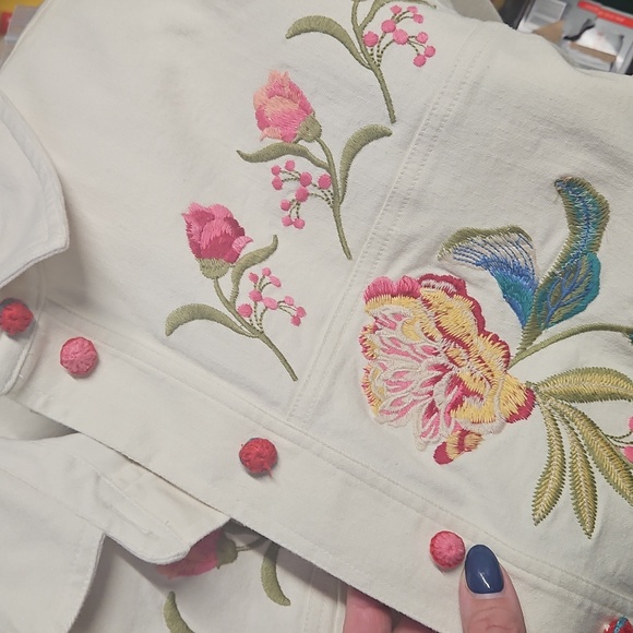 Johnny Was Crochet Cropped Denim Jacket (new) NWT - Picture 3 of 11